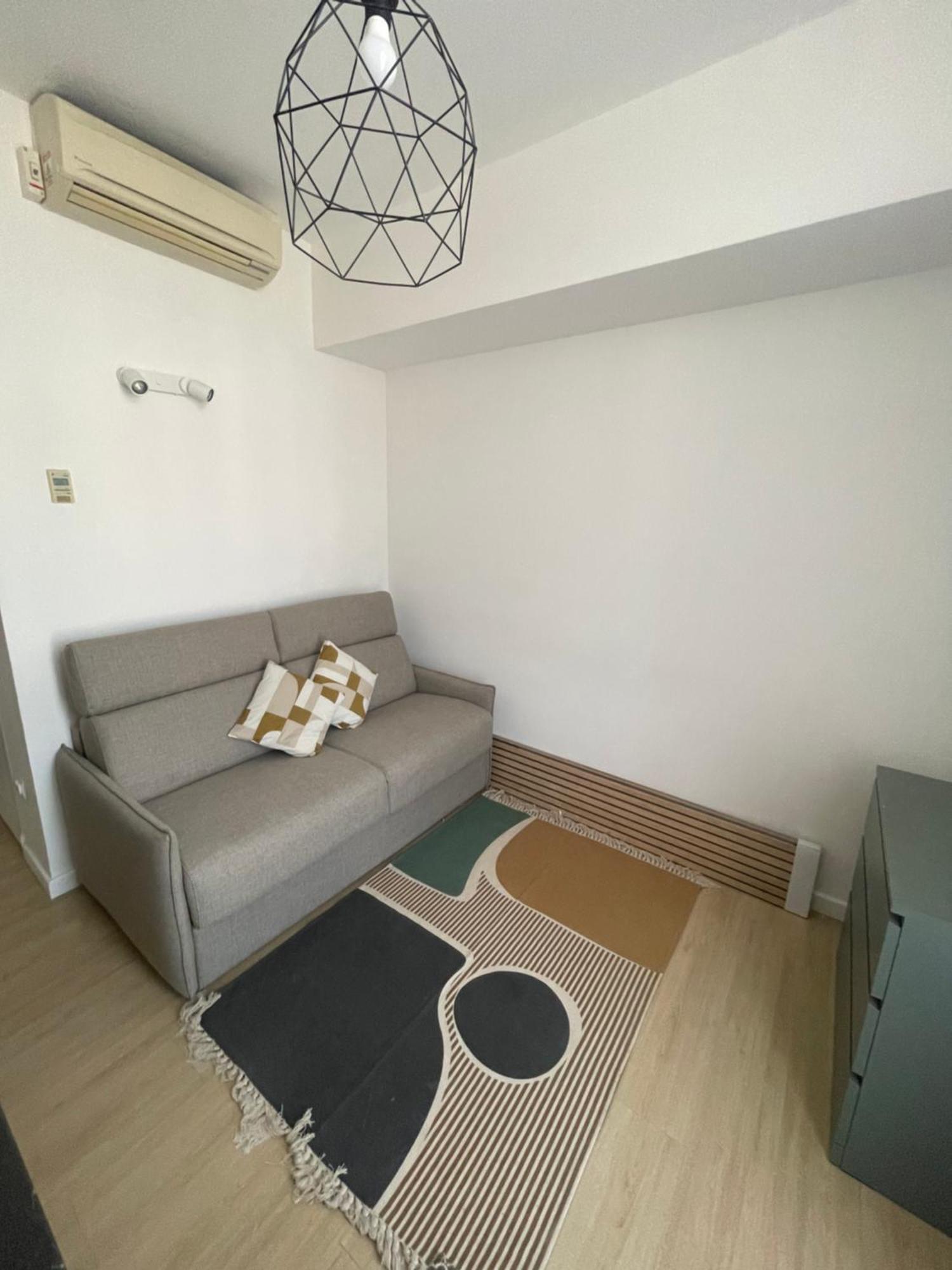 Cosy Studio En Face De La Gare Ницца Экстерьер фото